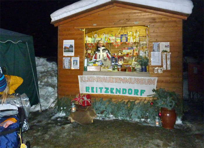 Unser Stand auf dem jährlich stattfindenden Weihnachtsmarkt vor dem Zauberschloss in Schönfeld.